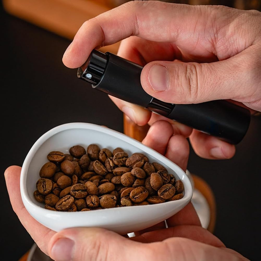 1 Satz Weiß Kaffeebohnen Dosierbecher Und Sprühflasche Set, Keramik-Kaffeebohnen-Dosierbecher & RDT Sprühflasche – Ideal Für Espresso-Liebhaber, Barista-Zubehörset Für Kaffee, Tee, Brauen