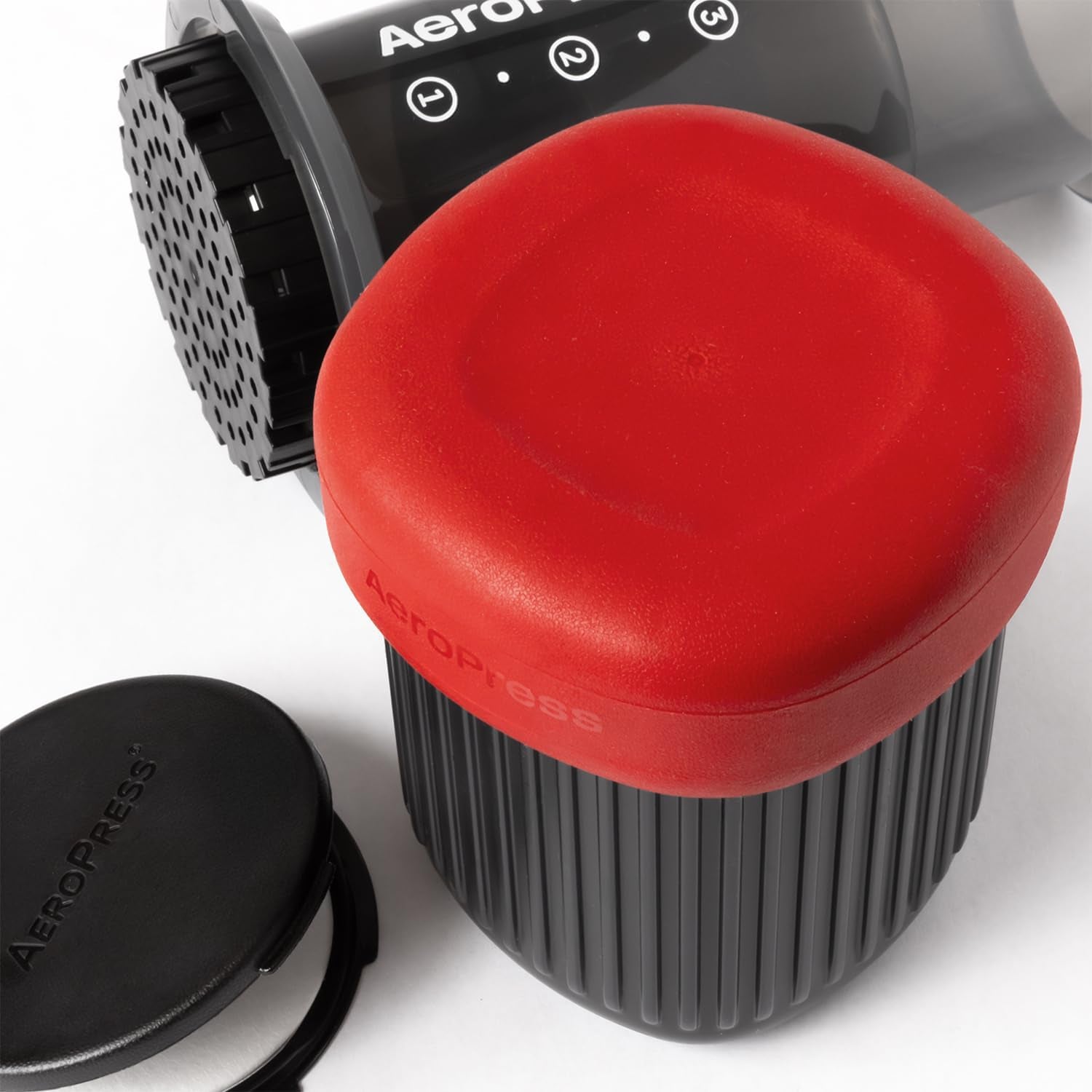 Aeropress Go Extra Kleines Tragbares Kaffeemaschinen-Set, Ideal Für Reisen, Wandern & Camping, All-In-One French Press, Manuelle Espresso- & Pour-Over-Kaffeemaschine, 2 Min Brühzeit
